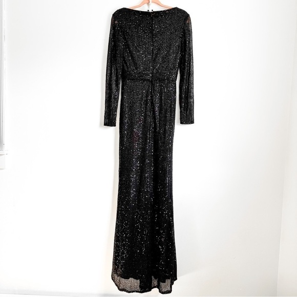 Ieena for Mac Duggal Black Long Sleeve Deep Surplice V-Neck Sequin Gown 6 - Picture 11 of 13